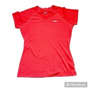 Under Armour  T-Shirt size small Bundle and Save